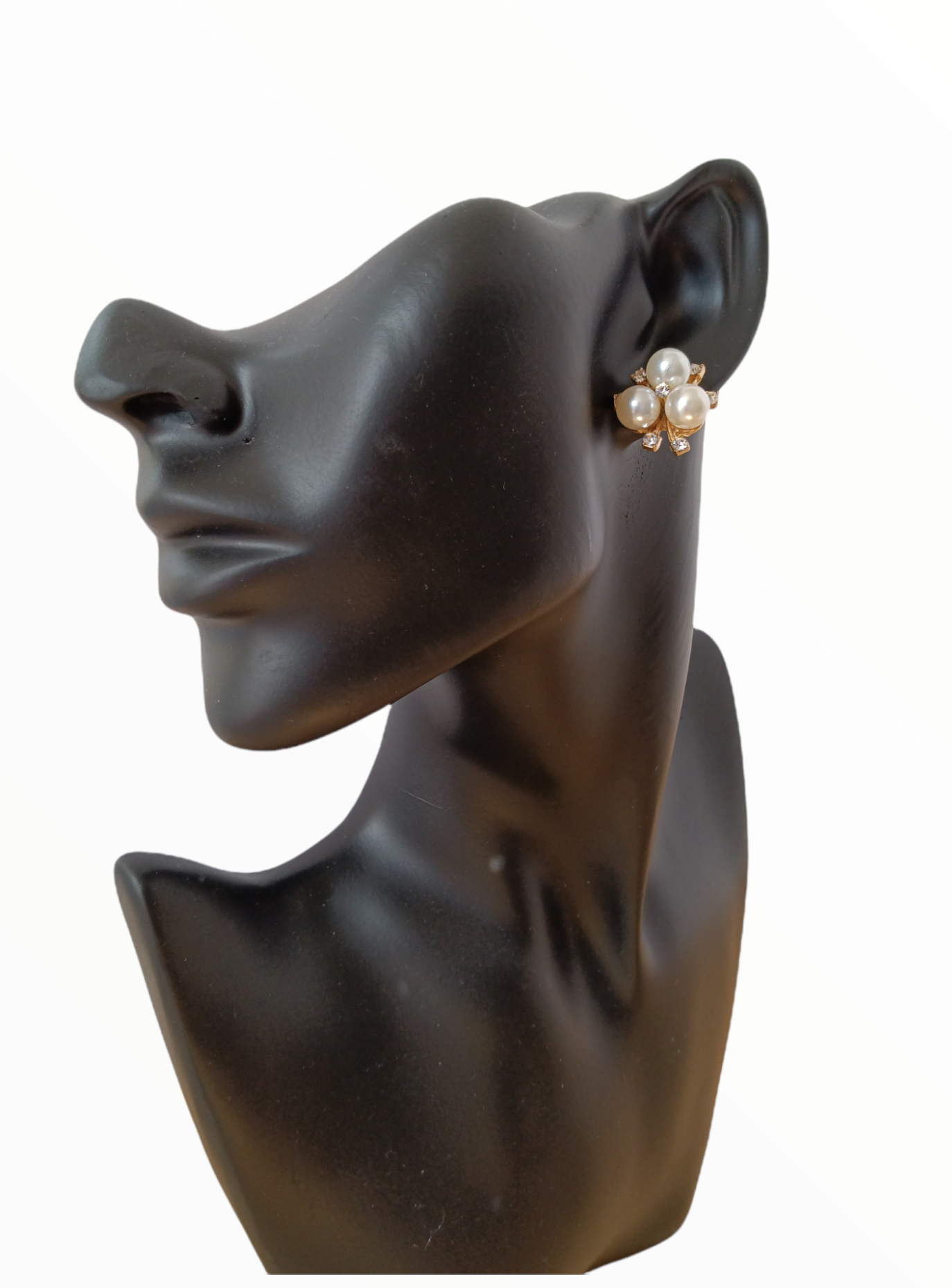 Estella Stud Earrings- The Epitome of Glamour and Elegance