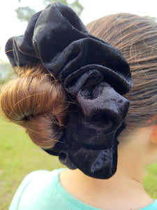 Ayelen Velvet Black XXL Scrunchies-Handcrafted with Care