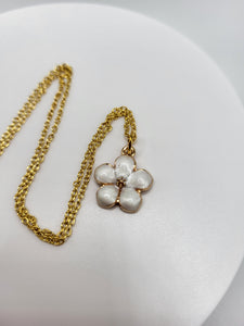 Azure Blossom Radiance Necklace: Gold Chained Chain