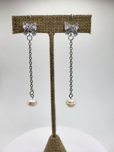 Zara Pearl Droplet Earrings-Handcrafted with Care