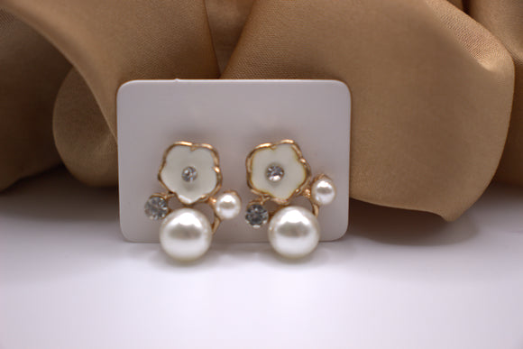 Leda Stud Earrings-A Symphony of Elegance and Versatility close up view