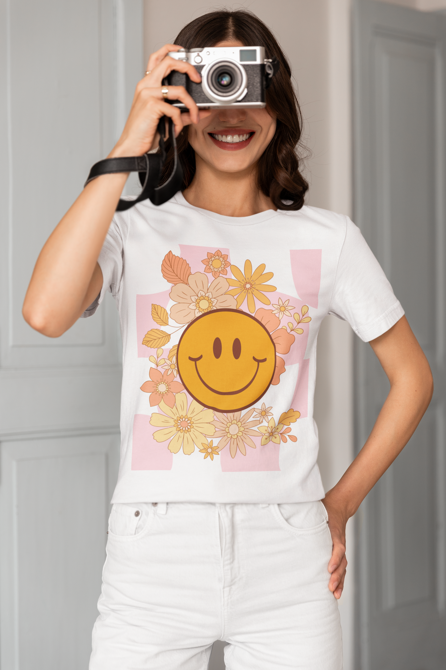 Retro Chibi Smiley Unisex Jersey Short Sleeve Tee